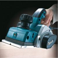  RABOT 620W 82MM MAKITA 